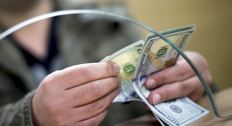 Саудада доллар одан әрі құлдырады
